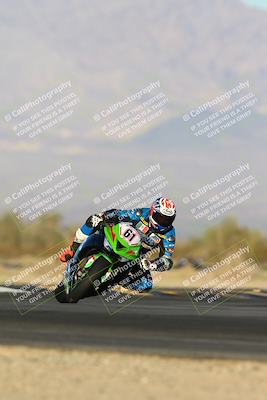 media/Dec-07-2024-CVMA (Sat) [[21c5f1ef85]]/Race 12-Supersport Middleweight/